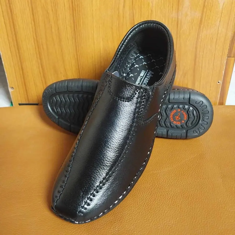 100% Genuine Leather